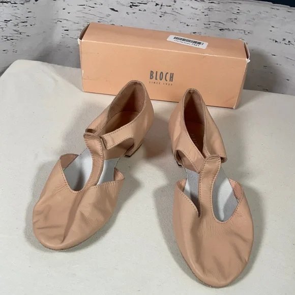 Bloch women’s Grecian dance shoes - Picture 1 of 4